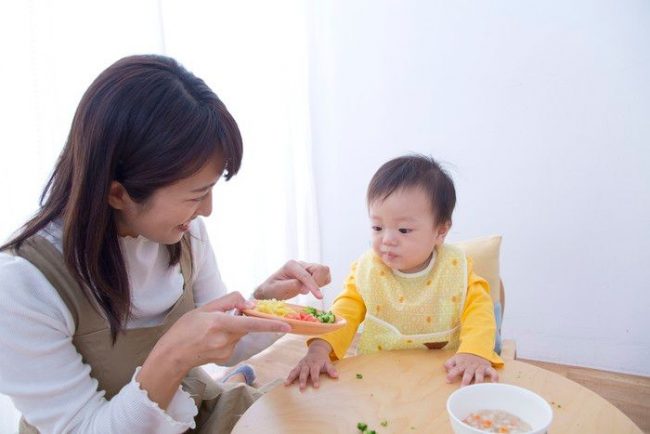 Dinh dưỡng cần thiết cho bé khi cai sữa